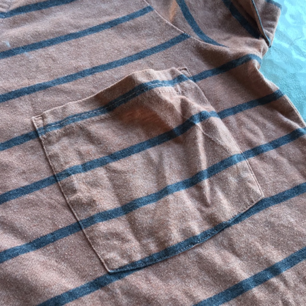 ATMOSPHERE Tee - Picture 3 of 3